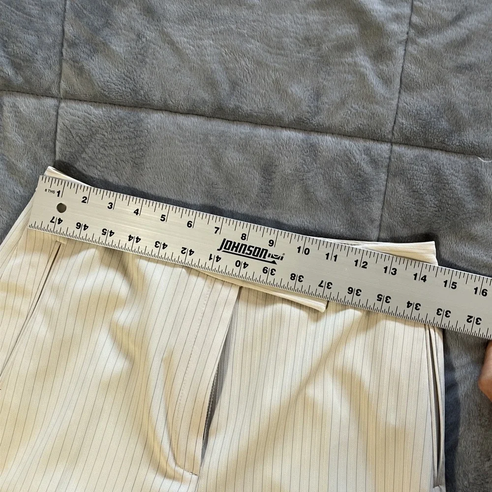 Anne Klein 2 Suit Pants Office/Business Cream Pinstripe Size 6 - Picture 2 of 7